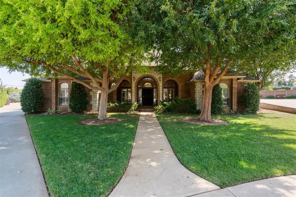 8000 NW 129th Circle, Oklahoma City, OK 73142