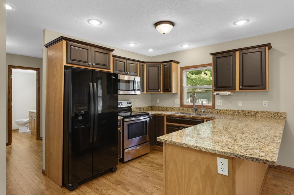 832 Bailey Street, Hastings, MN 55033 — photo 3