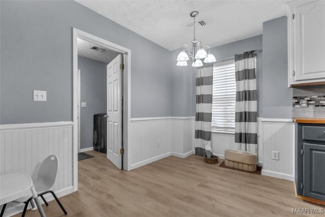 460 Spring Hollow Drive, Deatsville, AL 36022