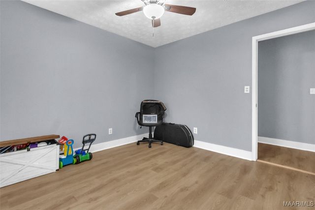 460 Spring Hollow Drive, Deatsville, AL 36022