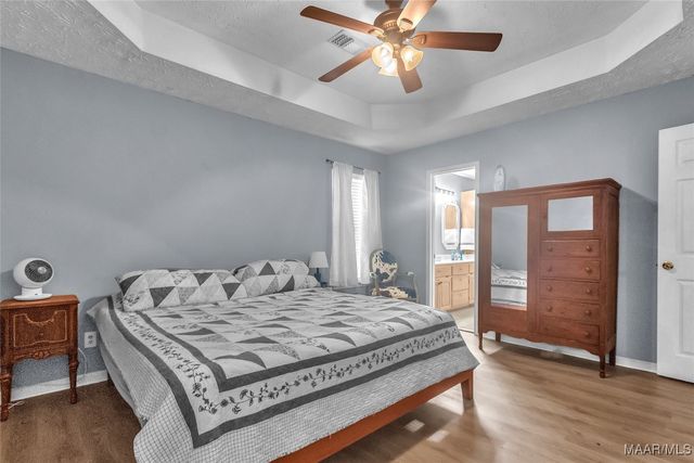 460 Spring Hollow Drive, Deatsville, AL 36022