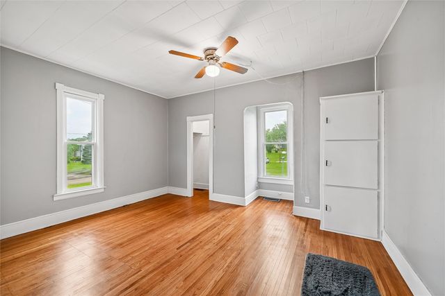 704 15th Street, Belle Plaine, IA 52208