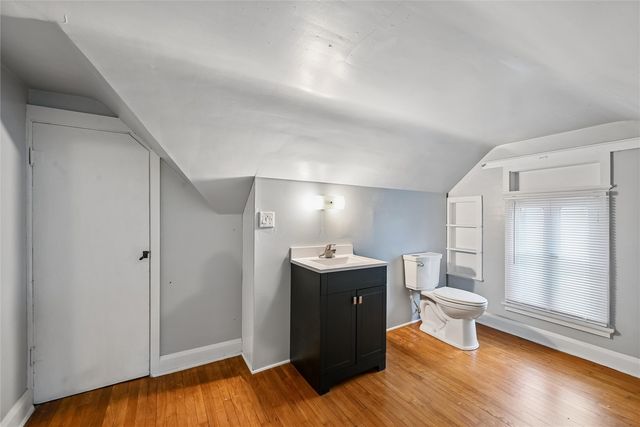 704 15th Street, Belle Plaine, IA 52208