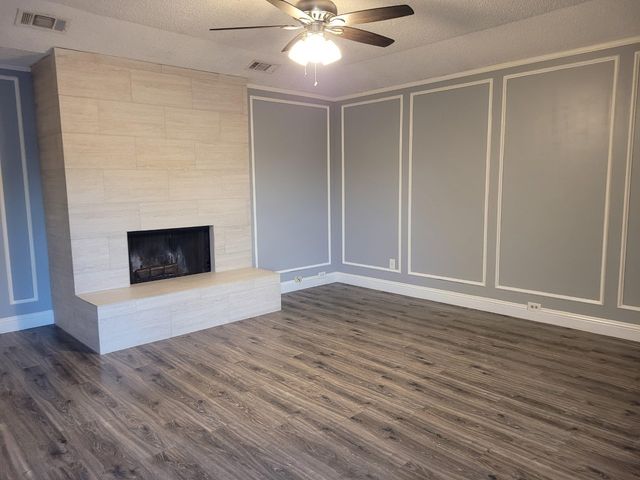 910 Boxwood Drive, Lewisville, TX 75067