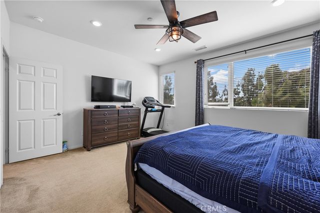10674 Paramount, Downey, CA 90241