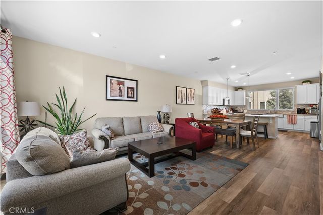 10674 Paramount, Downey, CA 90241