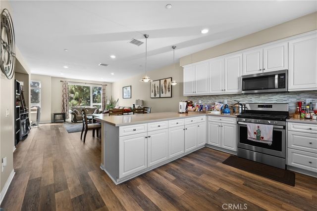 10674 Paramount, Downey, CA 90241
