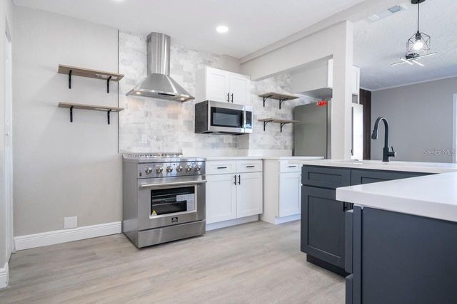 809 59TH AVENUE, St Pete Beach, FL 33706