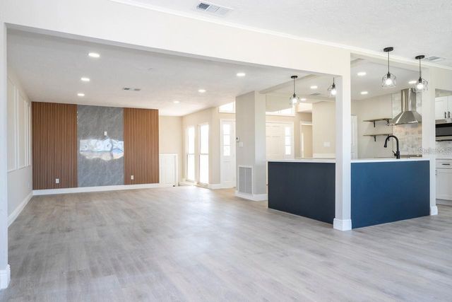 809 59TH AVENUE, St Pete Beach, FL 33706