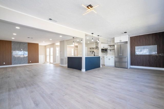 809 59TH AVENUE, St Pete Beach, FL 33706