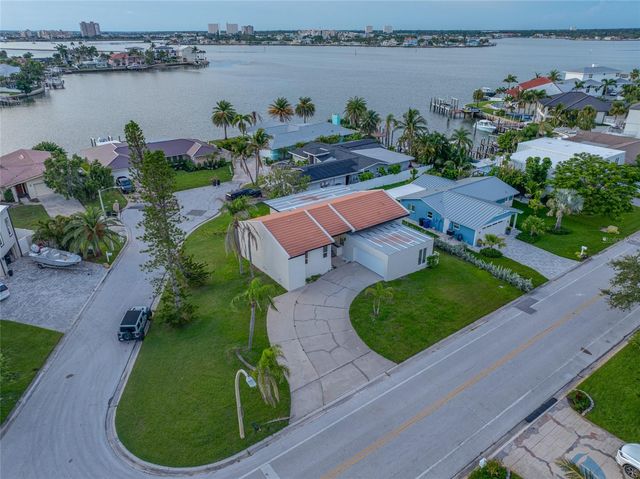 809 59TH AVENUE, St Pete Beach, FL 33706