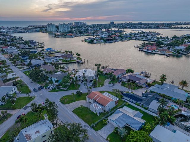 809 59TH AVENUE, St Pete Beach, FL 33706