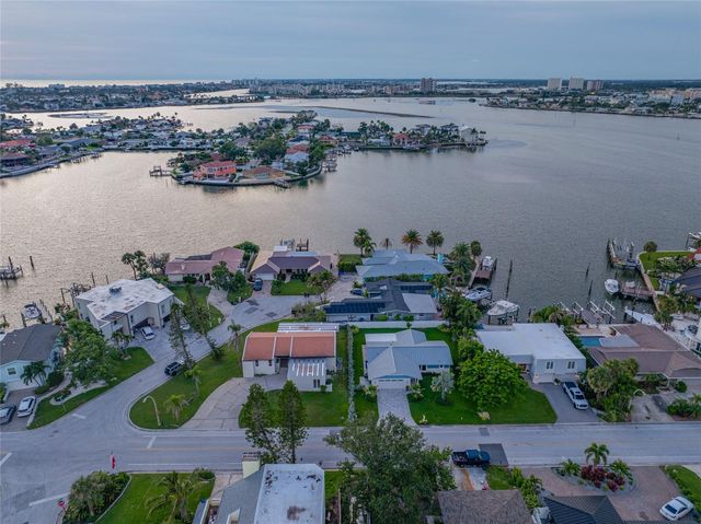 809 59TH AVENUE, St Pete Beach, FL 33706