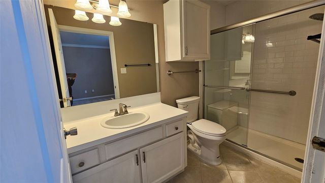 33 April Point North Drive, Montgomery, TX 77356