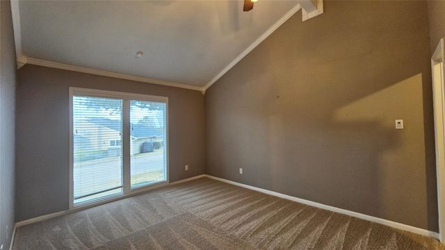 33 April Point North Drive, Montgomery, TX 77356