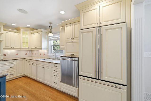 1806 Kline Ct, Louisville, KY 40205