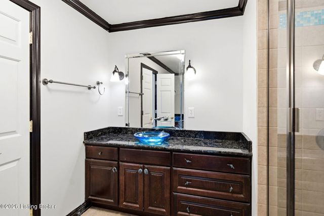 1806 Kline Ct, Louisville, KY 40205