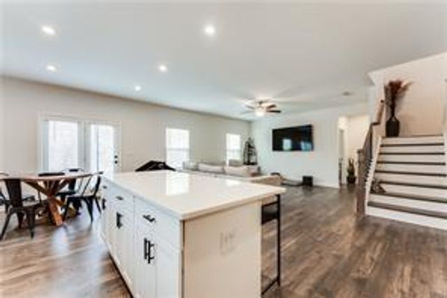 76 Brookstone Court, Acworth, GA 30101