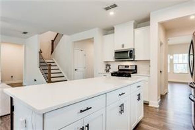 76 Brookstone Court, Acworth, GA 30101