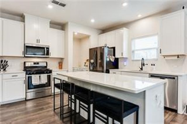 76 Brookstone Court, Acworth, GA 30101