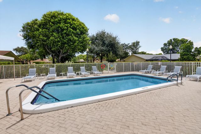 2560 NW 13TH Court, Delray Beach, FL 33445
