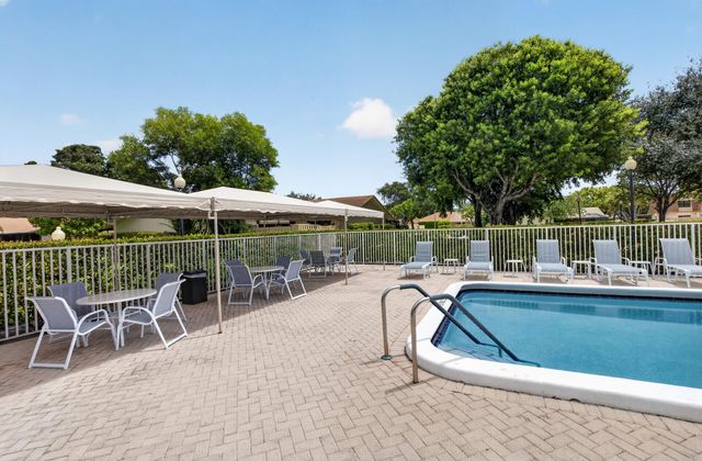 2560 NW 13TH Court, Delray Beach, FL 33445