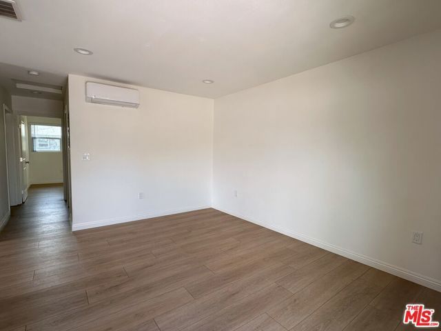 3807 W Heffron Drive 201, Burbank, CA 91505