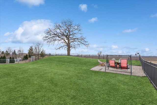 327 Tomahawk DRIVE, Twin Lakes, WI 53181