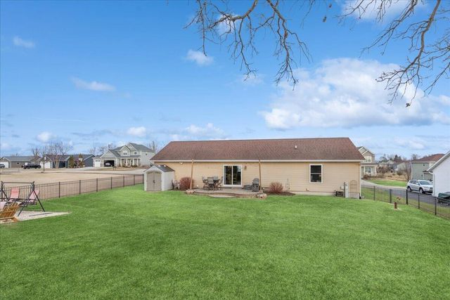 327 Tomahawk DRIVE, Twin Lakes, WI 53181