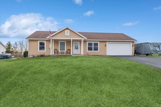 327 Tomahawk DRIVE, Twin Lakes, WI 53181