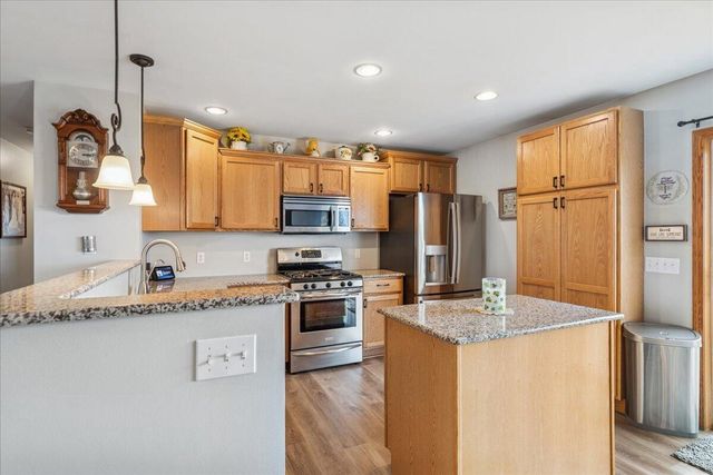 327 Tomahawk DRIVE, Twin Lakes, WI 53181
