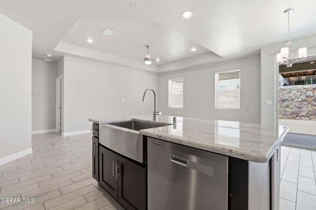 13131 OAKHAMPTON Avenue, El Paso, TX 79928