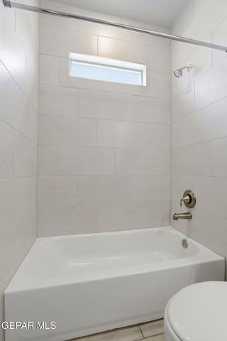 13131 OAKHAMPTON Avenue, El Paso, TX 79928