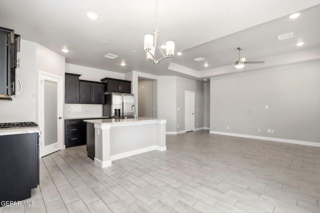 13131 OAKHAMPTON Avenue, El Paso, TX 79928