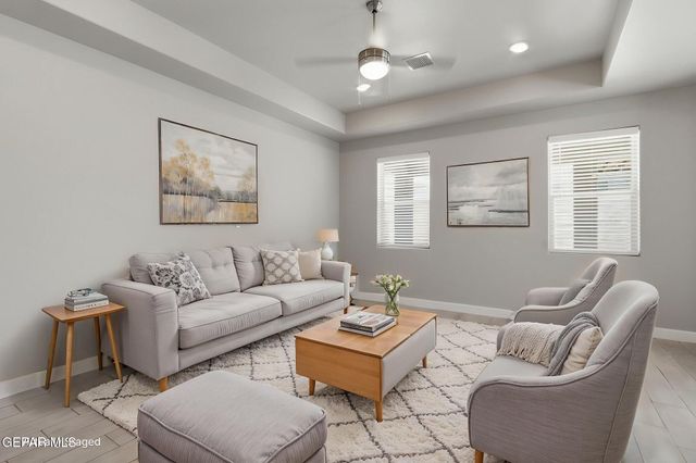 13131 OAKHAMPTON Avenue, El Paso, TX 79928