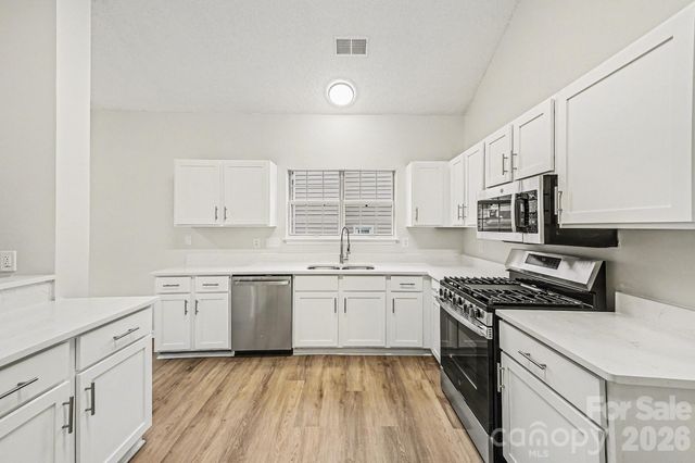 150 Ashford Hollow Lane, Mooresville, NC 28117