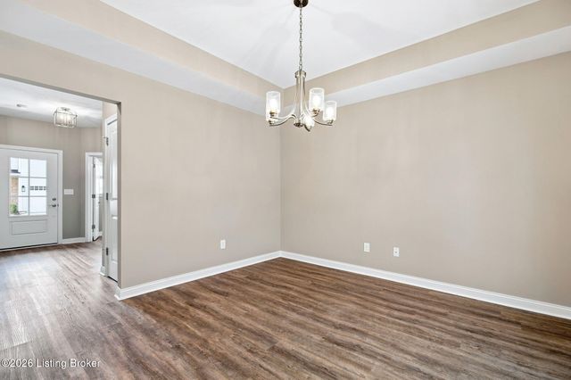 405 Railway Dr, Lyndon, KY 40222