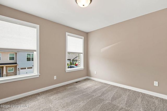 405 Railway Dr, Lyndon, KY 40222