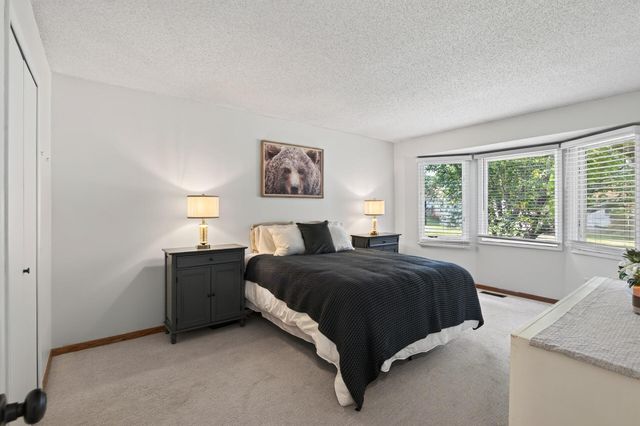 14332 Glenda Drive, Apple Valley, MN 55124