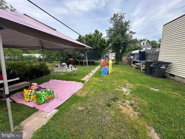319 HIGH ST, Phoenixville, PA 19460