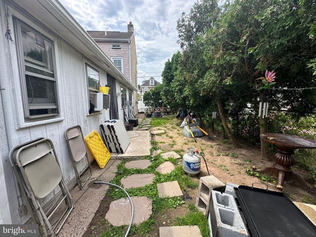 319 HIGH ST, Phoenixville, PA 19460