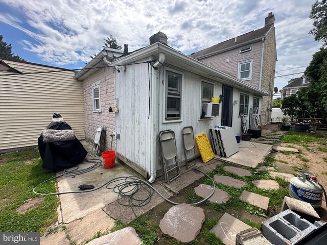 319 HIGH ST, Phoenixville, PA 19460