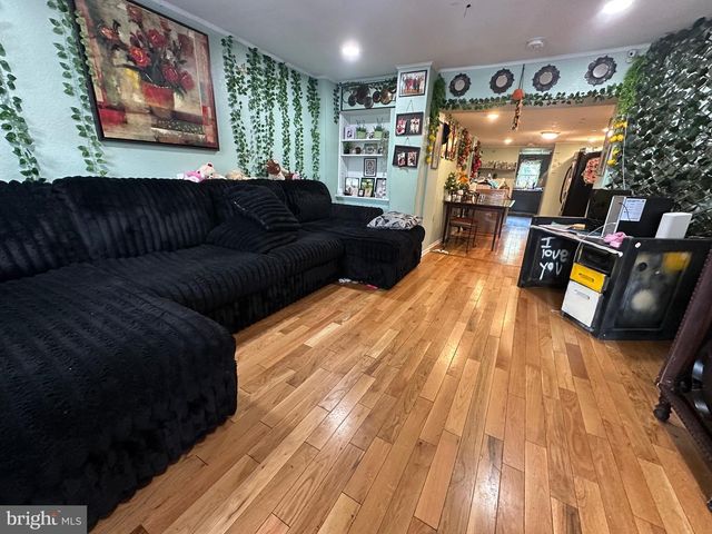 319 HIGH ST, Phoenixville, PA 19460