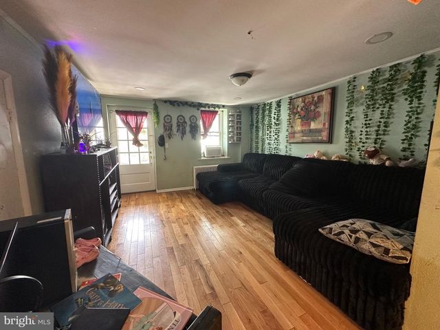 319 HIGH ST, Phoenixville, PA 19460