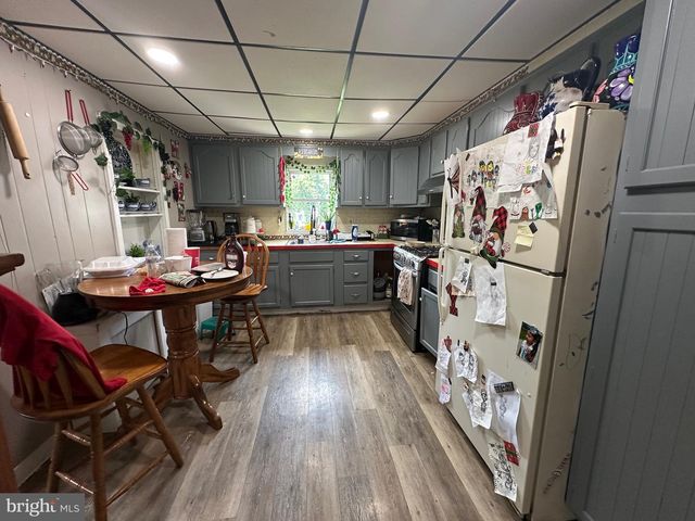 319 HIGH ST, Phoenixville, PA 19460