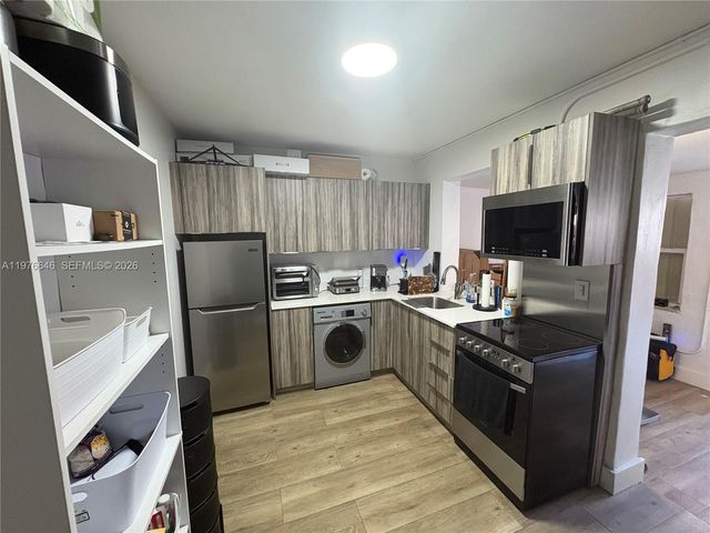 2276 SW 2nd St 2276, Miami, FL 33135