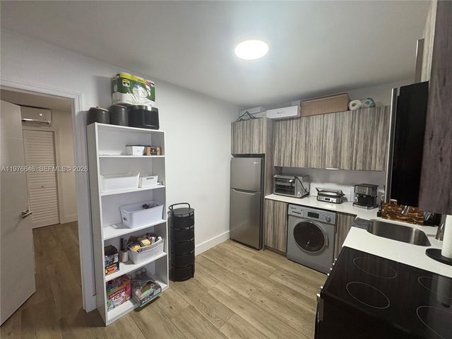 2276 SW 2nd St 2276, Miami, FL 33135