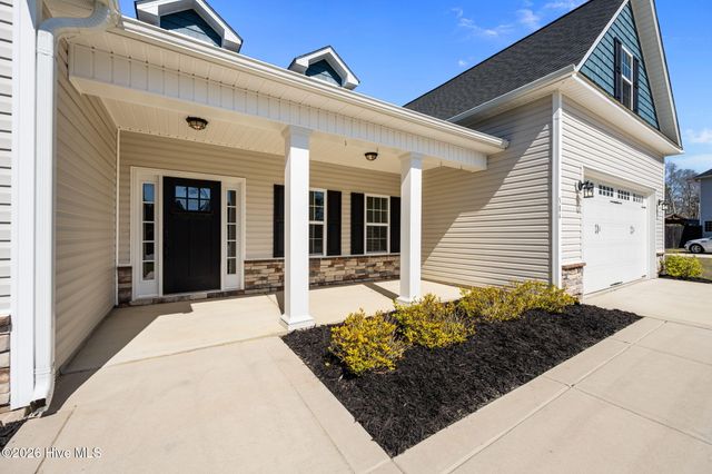 584 White Shoal Way, Sneads Ferry, NC 28460