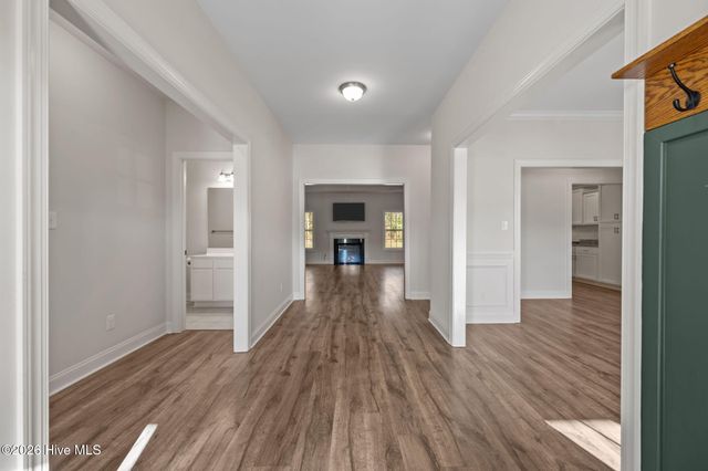 584 White Shoal Way, Sneads Ferry, NC 28460