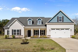 584 White Shoal Way, Sneads Ferry, NC 28460